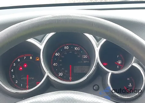 2005 Pontiac Vibe z USA, uszkodzony, nr VIN 5Y2SL63835Z415644